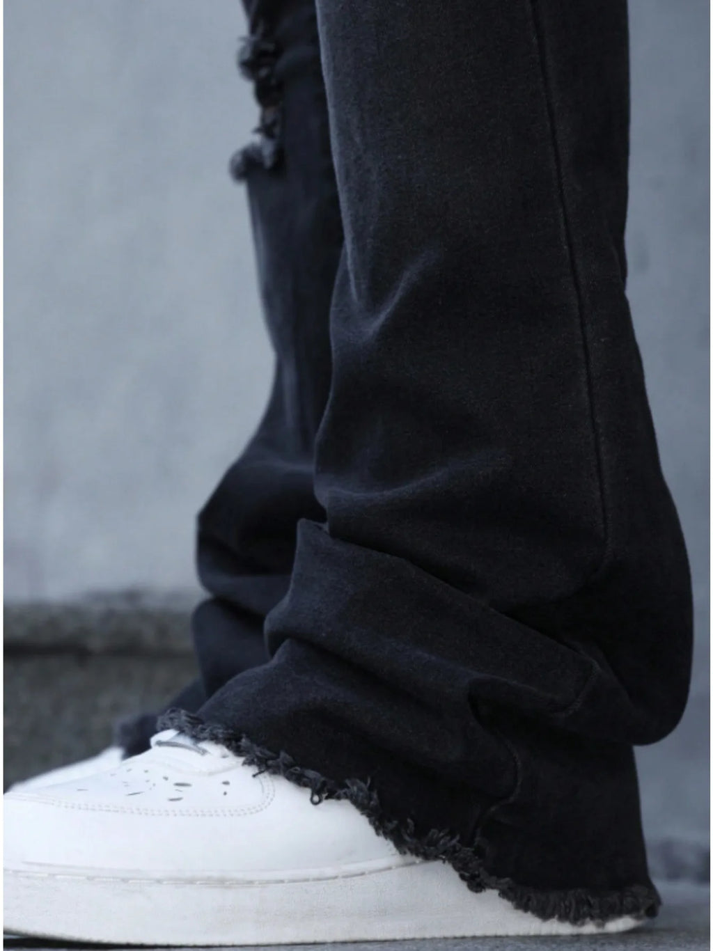 Men's American-style vintage ripped knee jeans, high-street straight-leg pants, slight flare jeans, suitable for all seasons